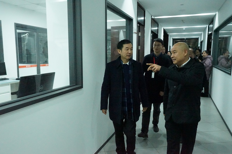 1557114293676090BkCi.jpg 1.jpg